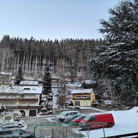 바이에르스브론 Ferien Am Wald 아파트 외부 사진